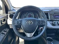 2014 Toyota RAV4 LE AWD - Photo 12