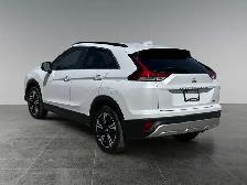 2023 Mitsubishi Eclipse Cross SE/ 4WD - Photo 4