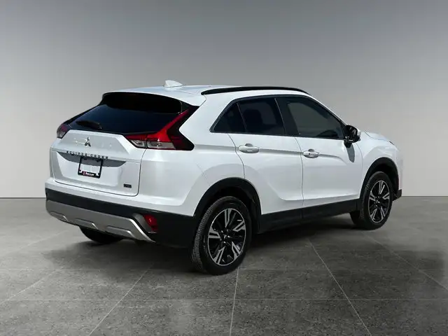 2023 Mitsubishi Eclipse Cross SE/ 4WD - Photo 7