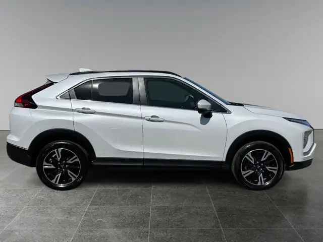 2023 Mitsubishi Eclipse Cross SE/ 4WD - Photo 8