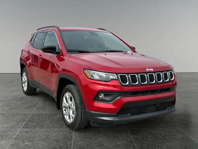 2025 Jeep Compass North /4WD - Photo 9