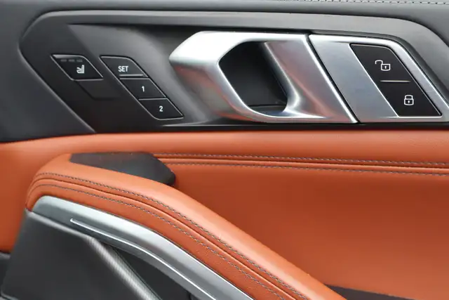 2022 BMW X6 - Photo 30