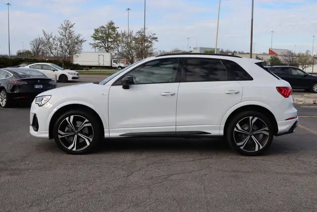 2022 Audi Q3 - Photo 4