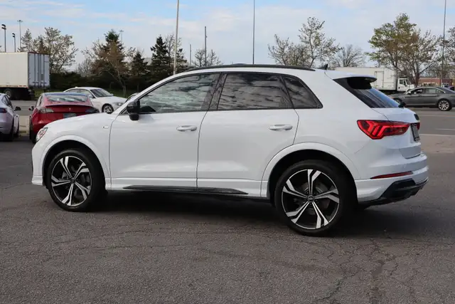 2022 Audi Q3 - Photo 5