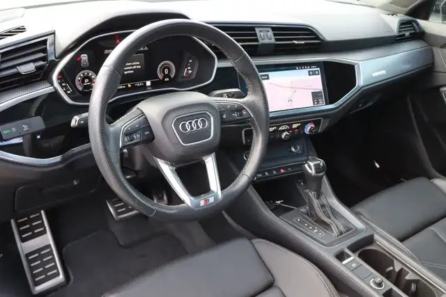 2022 Audi Q3 - Photo 9