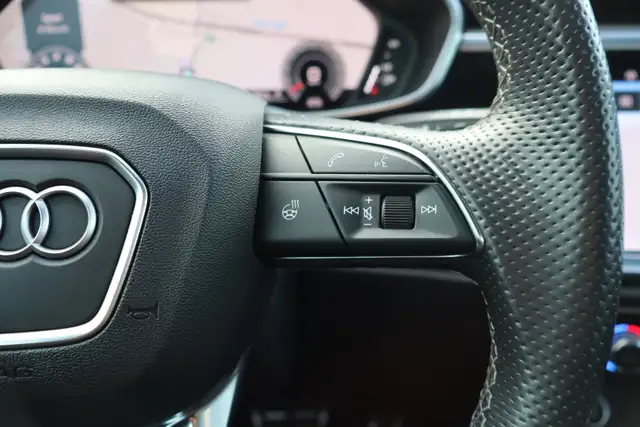 2022 Audi Q3 - Photo 14