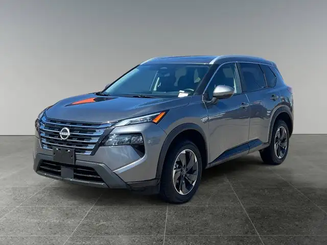 2025 Nissan Rogue SV Moonroof