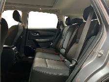 2025 Nissan Rogue SV Moonroof - Photo 14