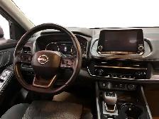 2025 Nissan Rogue SV Moonroof - Photo 16