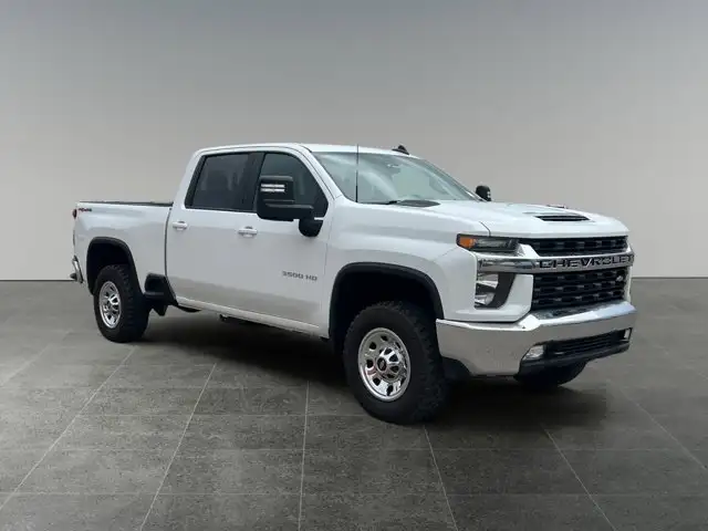 2022 Chevrolet Silverado 3500HD LT - Photo 9