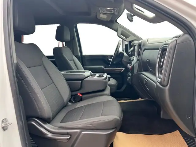 2022 Chevrolet Silverado 3500HD LT - Photo 13