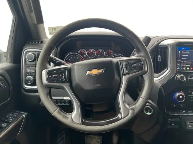 2022 Chevrolet Silverado 3500HD LT - Photo 17
