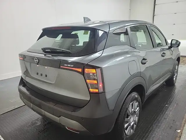 2025 Nissan Kicks S - Blind Spot Monitor - Reverse Camera !! - Photo 4