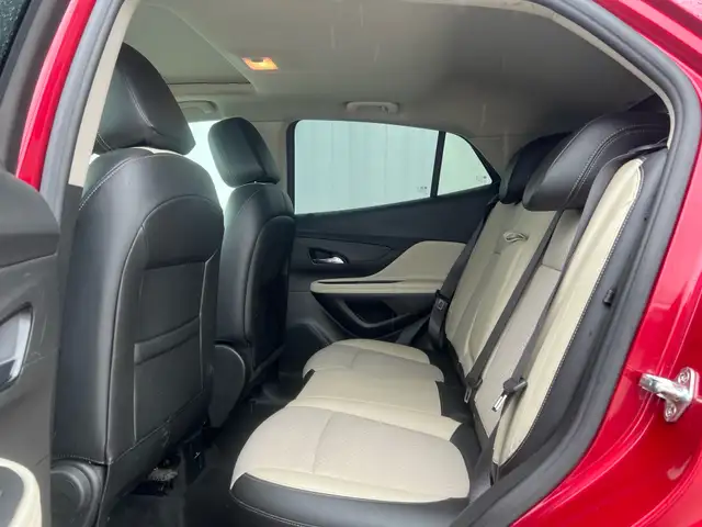 2019 Buick Encore AWD Sport Touring | Command Start | Sunroof - Photo 18