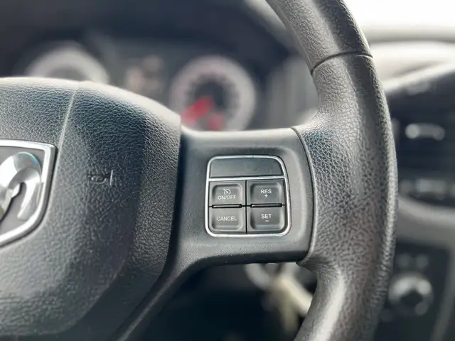 2014 Ram 1500 ST HEMI Crew Cab 5.7L V8 | No Accident | Remote St - Photo 12