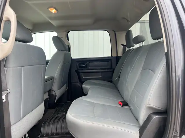 2014 Ram 1500 ST HEMI Crew Cab 5.7L V8 | No Accident | Remote St - Photo 18