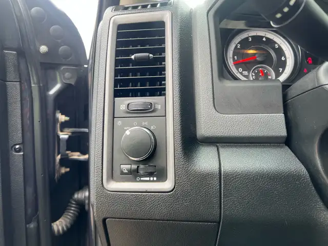 2014 Ram 1500 ST HEMI Crew Cab 5.7L V8 | No Accident | Remote St - Photo 19