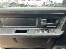 2014 Ram 1500 ST HEMI Crew Cab 5.7L V8 | No Accident | Remote St - Photo 20