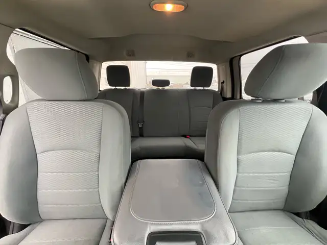 2014 Ram 1500 ST HEMI Crew Cab 5.7L V8 | No Accident | Remote St - Photo 25