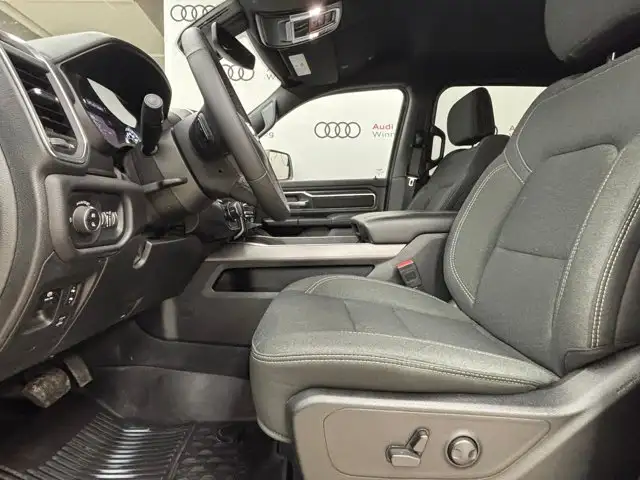 2025 Ram 1500 Big Horn | Heated Seats | 12 Screen | 22 Rims - Photo 14