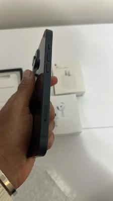 iPhone 13 128gb Airpods/Fast Charger/Delivery - Photo 3