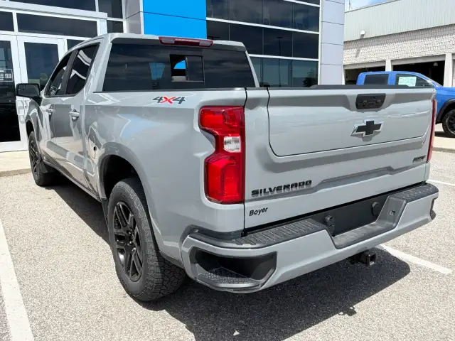 2024 Chevrolet Silverado 1500 - Photo 2