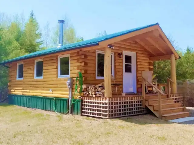 NEW LOG CABINS