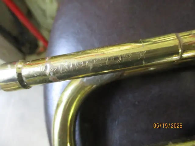 OLD CONN DIRECTOR SOLID BRASS TRUMPET HORN $150 MANCAVE DECOR - Photo 2