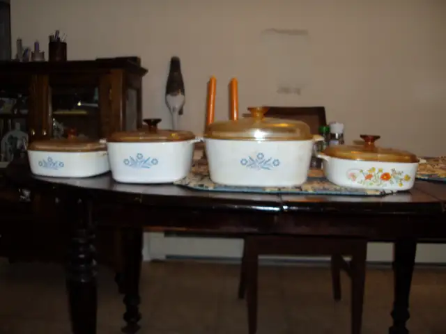 1970's models Corning Ware casserole dishes