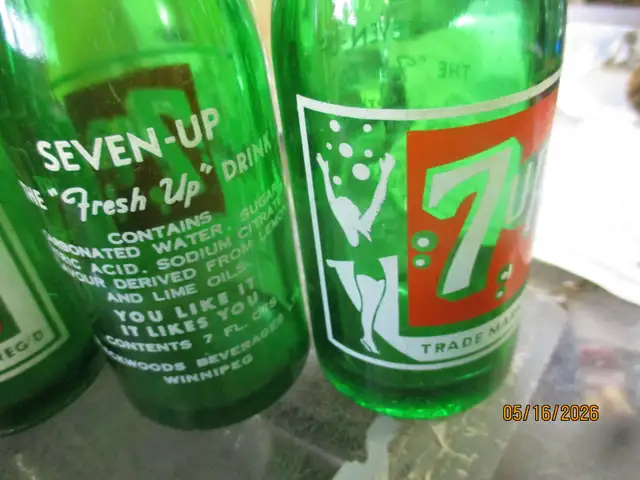 1950s 7UP GIRL IN BATHING SUIT 7 OUNCE POP SODA BOTTLE $18 EA. - Photo 3