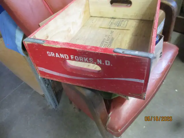 1978 GRAND FORKS COKE COCA COLA WOOD BOX CRATE $40 MANCAVE DECOR - Photo 4