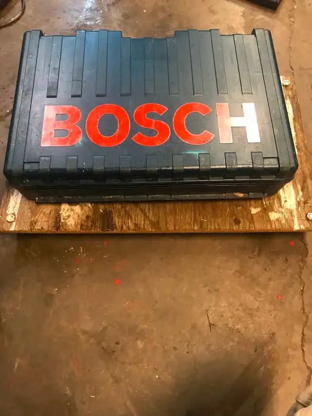 Bosch Hammerdrill jackhammer model 11245EVS SDS max