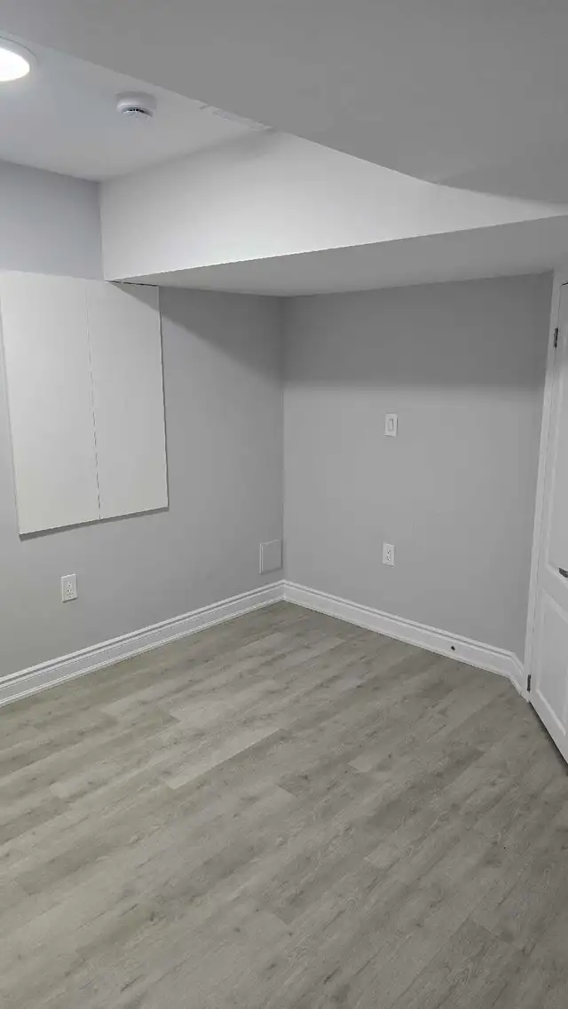 Basement for rent - Photo 4