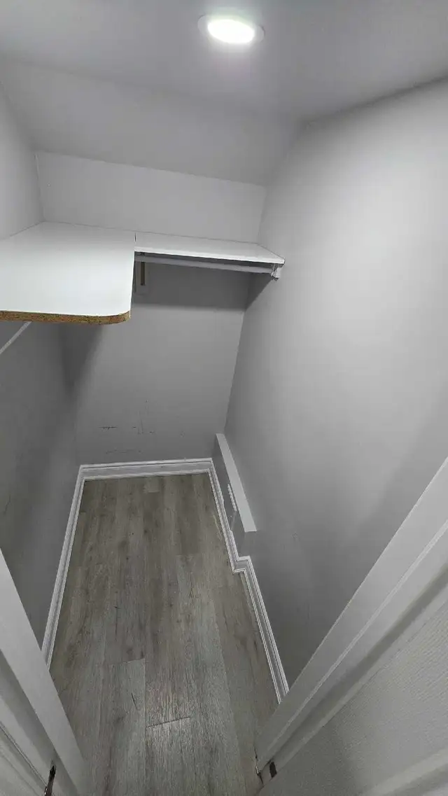 Basement for rent - Photo 7