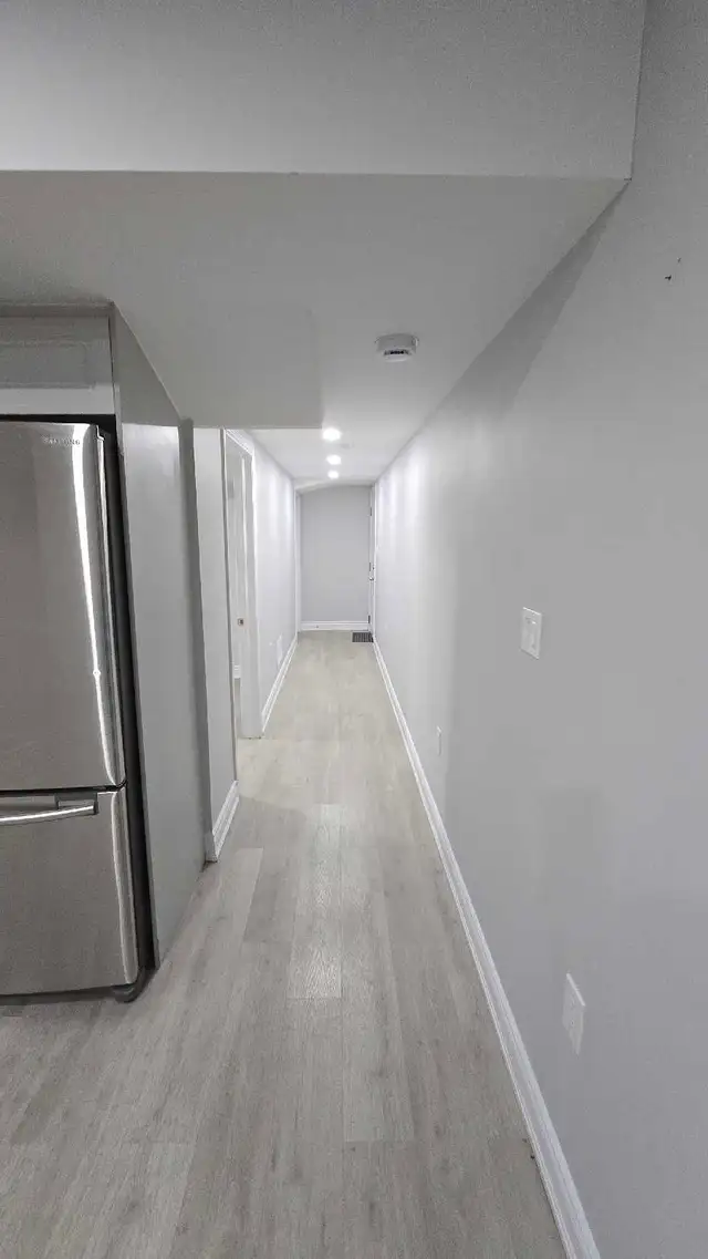 Basement for rent - Photo 8