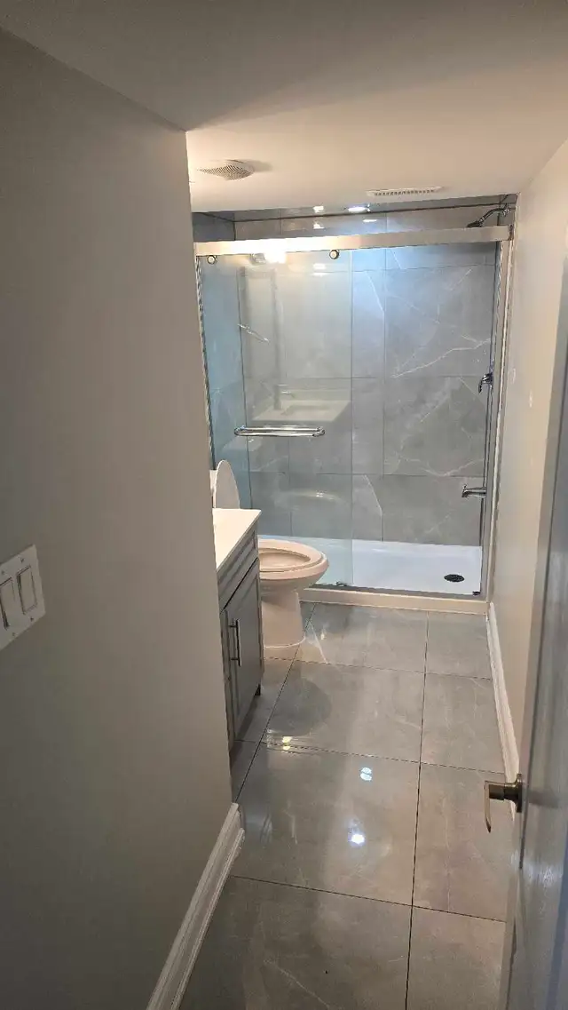 Basement for rent - Photo 9