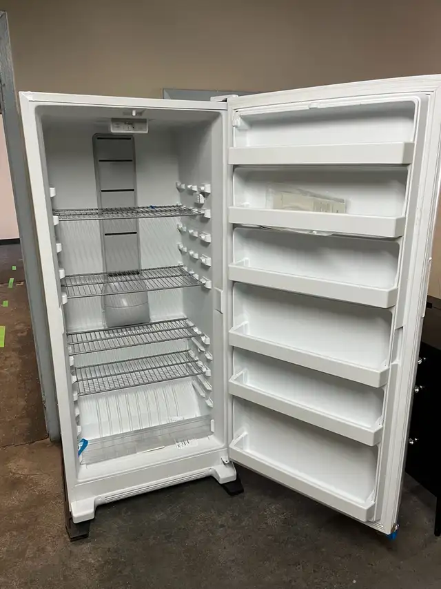 NEW fridgedaire upright freezer frost free - Photo 5