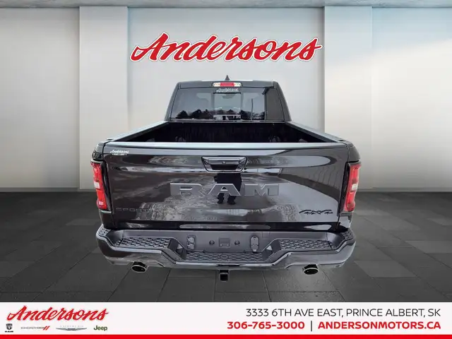 2026 Ram 1500 SPORT 5.7L HEMI V8 / Crew Cab / harman/kardon Prem - Photo 18