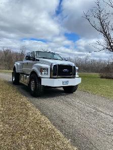 Custom Ford F650 Crew Cab - Photo 5