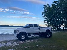 Custom Ford F650 Crew Cab - Photo 6