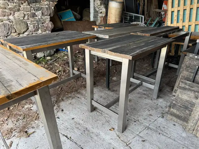 Assorted Tables - Photo 2