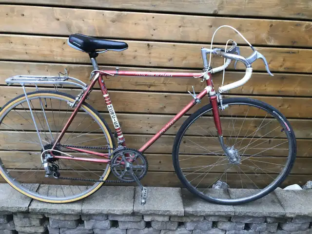 vintage mecier 10 spd bike, tires hold air, needs brakes $45