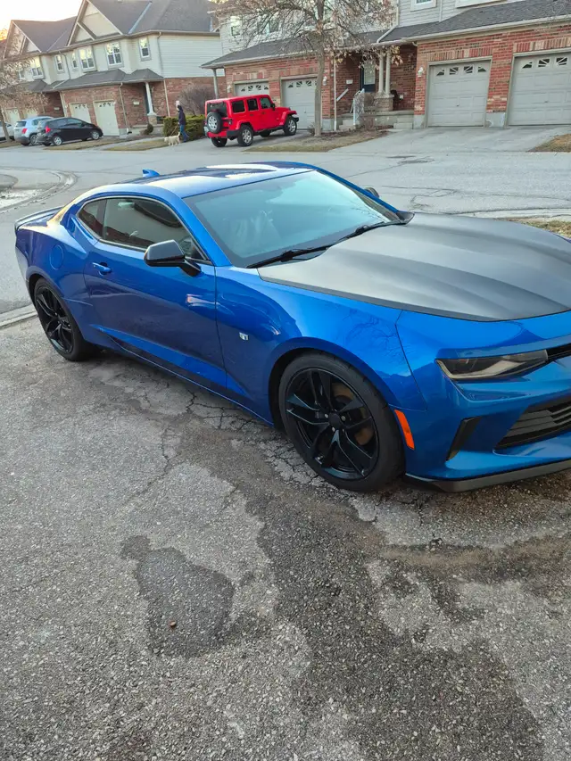 2018 camaro 1LS with upgraded 1LE package only 68,000kms will ce - Photo 2