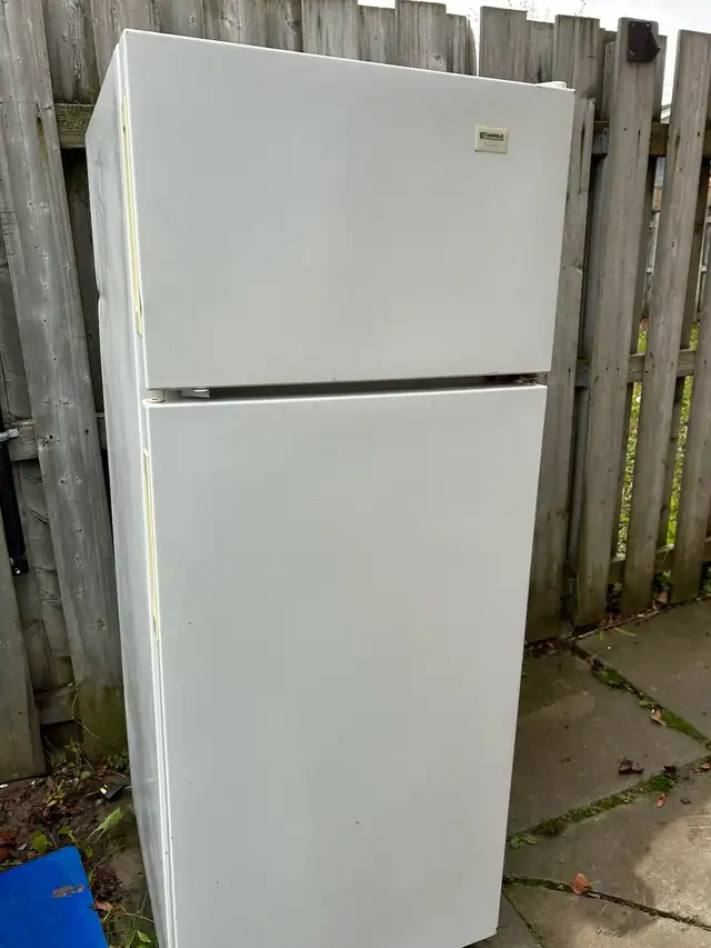 apartment size fridge