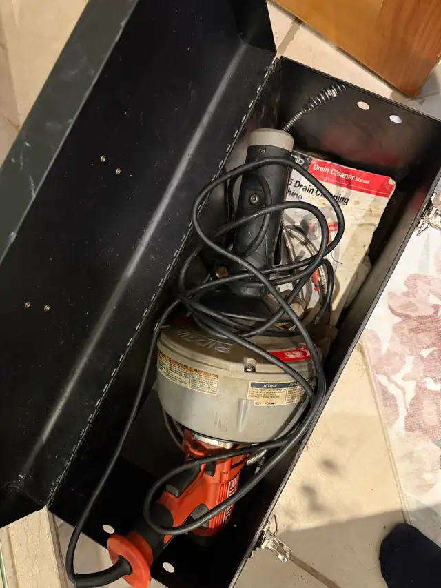 kitchen plumbing clogged? - Photo 2