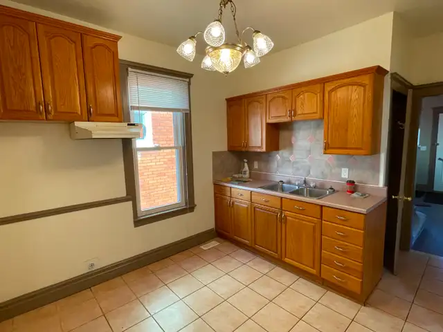 4 Bedroom House for Rent - Photo 5
