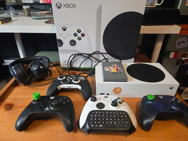 Xbox Series S Bundle