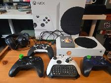 Xbox Series S Bundle