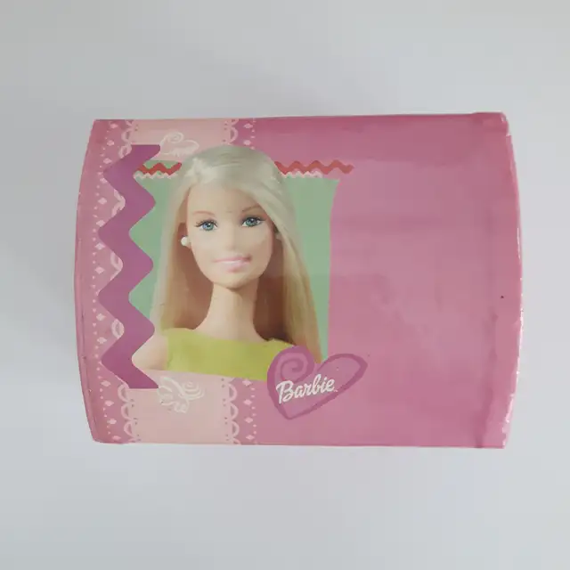 COFFRE ROSE À BIJOUX DE FILLETTE 5'LARx4'PROFONDx4'HAUT: $5.00 - Photo 2