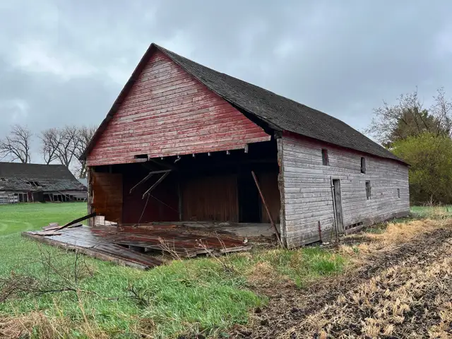 OLD BARN WOOD FOR SALE!